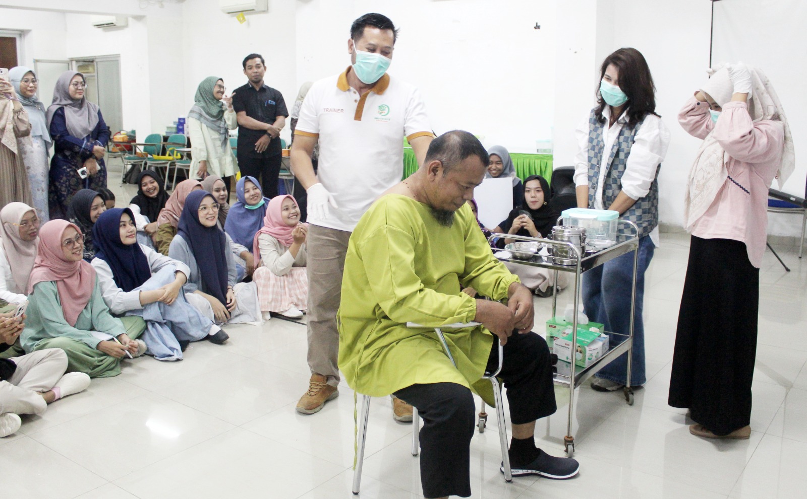 Prodi Kebidanan UNISSULA Selenggarakan In House Training Bekam Sunah